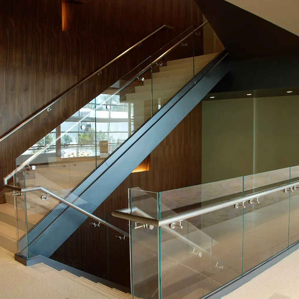 نرده شيشه آتروپات وین